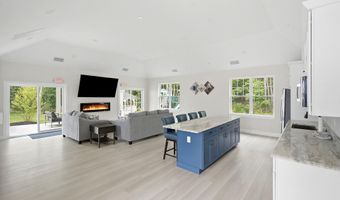 5 PELHAM Ln, Bayville, NJ 08721