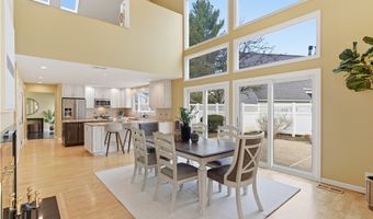 985 Goldenrod Trl, Aurora, OH 44202