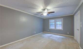 835 Lakeshore Dr NW, Berkeley Lake, GA 30096