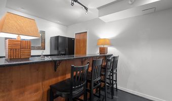 3735 Tremont Ln, Ann Arbor, MI 48105