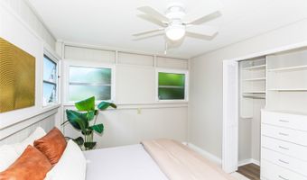 564 Uluhala St, Kailua, HI 96734