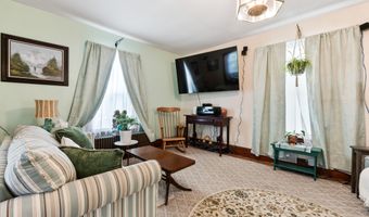 49 Western Ave, Bath, ME 04530