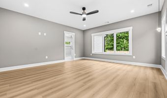 1905 N TAYLOR St, Arlington, VA 22207