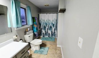 211 N. Main St, Alexis, IL 61412