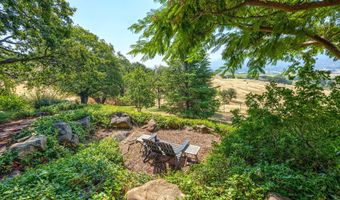 1440 E Nevada St, Ashland, OR 97520