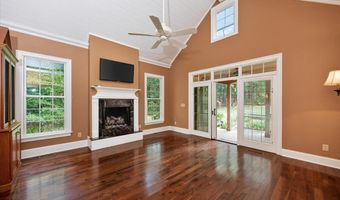 973 Fieldstone Dr, Macon, GA 31210