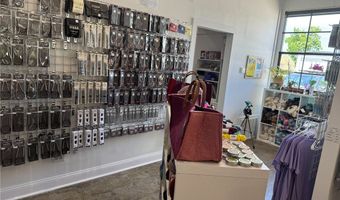 704 S Main St, Bentonville, AR 72712