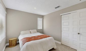6321 VISTA DEL BOSQUE Dr, Albuquerque, NM 87120