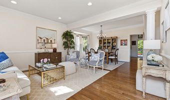35 Lilac Ln, Danbury, CT 06810