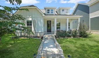 121 Grande View Dr, Biloxi, MS 39531