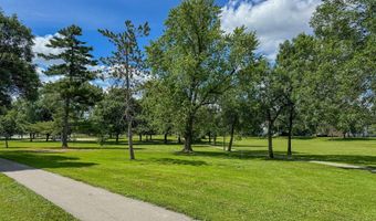 81 Parkview Ave, Bangor, ME 04401