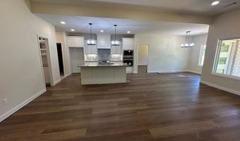 1000 Duke Dr, Bauxite, AR 72011