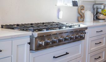 4264 Chapel Hill Ct, Bargersville, IN 46106