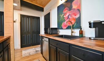 1814 FAIRWAY Dr 338, Basye, VA 22810