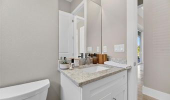 638 MANNS HARBOR Dr, Apollo Beach, FL 33572