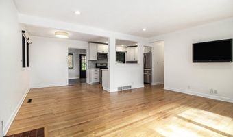 1122 Mixtwood St, Ann Arbor, MI 48103