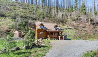 52633 MCKENZIE Hwy, Blue River, OR 97413