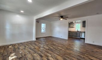 506 S Griffith Ave, Aurora, MO 65605