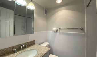 5340 HOLMES RUN Pkwy 1003, Alexandria, VA 22304