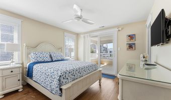 162 75th St, Avalon, NJ 08202