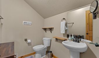 50 Bellflower Ct, Blanchard, ID 83804