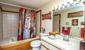 4 Bartlett Place Rd, Bartlett, NH 03812