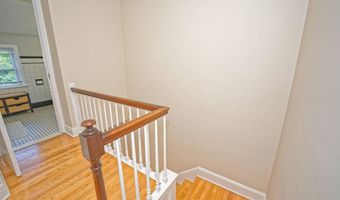 5 Kakely St, Albany, NY 12208