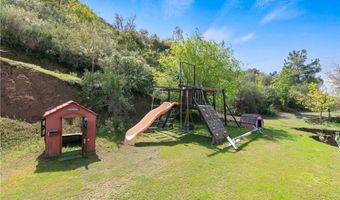 29012 Crags Dr, Agoura Hills, CA 91301