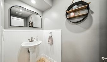 10494 Meadow Glen Way E, Escondido, CA 92026