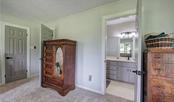 141 Holcomb Spur NW, Adairsville, GA 30103