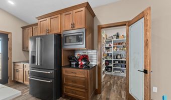 25953 481st Ave, Brandon, SD 57005