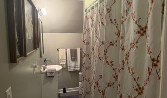 283 Webster St, Alderson, WV 24910