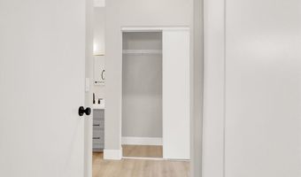 5655 E Sahara Ave 2009, Las Vegas, NV 89142