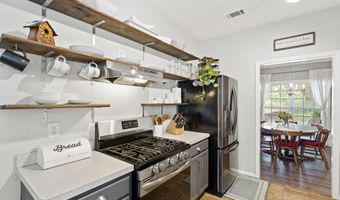 824 Port W Dr, Auburn, GA 30011