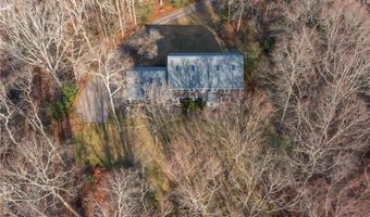 44 Azalea Ave, Exeter, RI 02822