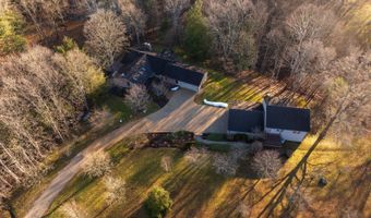 8488 Windfall Ridge Rd, Athens, OH 45701