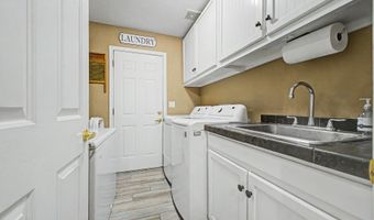 1502 S PROSPECTORS Rd, Apache Junction, AZ 85119