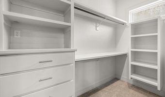 4414 S 87th Pl, Bentonville, AR 72713
