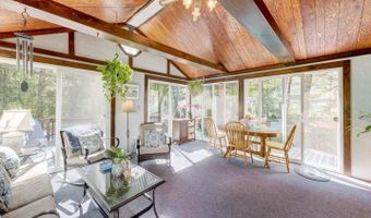 350 Brooke Meadow Rd, Berlin, CT 06037