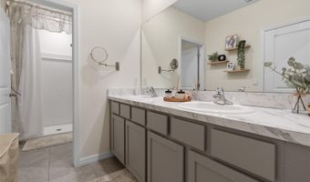 355 MANGROVE SHADE Cir, Apollo Beach, FL 33572