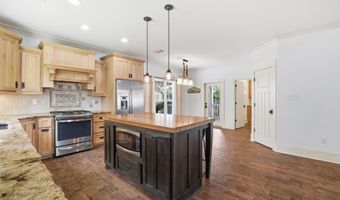 19738 Savannah St, Biloxi, MS 39532