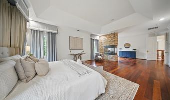 43582 OLD KINDERHOOK Dr, Ashburn, VA 20147