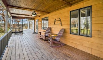 3851 Division St W, Backus, MN 56435