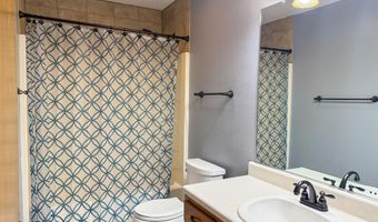 5327 Norris St, Ames, IA 50014