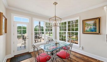 103 Woodlands Green Dr, Brandon, MS 39047
