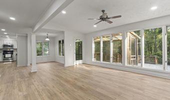 100 Redbud Ct, Brandon, MS 39047