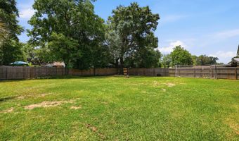 319 Eastview Dr, Biloxi, MS 39531