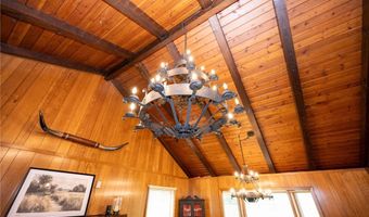 15 South Ln, Angola, NY 14006