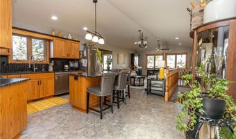 574 Pleasant View Dr NW, Alexandria, MN 56308