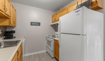 10033 ALLEN POINTE Dr, Allen Park, MI 48101